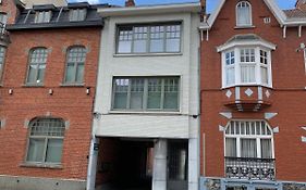 Hollandia City House